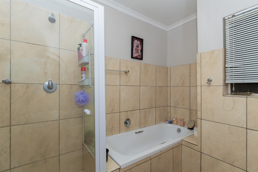 2 Bedroom Property for Sale in Jansenpark Gauteng