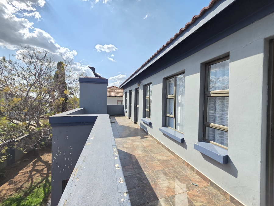 4 Bedroom Property for Sale in Pinehaven Gauteng