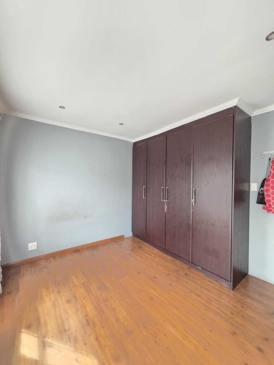 4 Bedroom Property for Sale in Pinehaven Gauteng