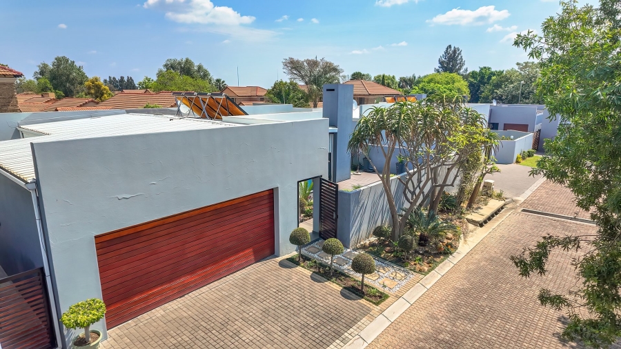 2 Bedroom Property for Sale in Noordwyk Gauteng