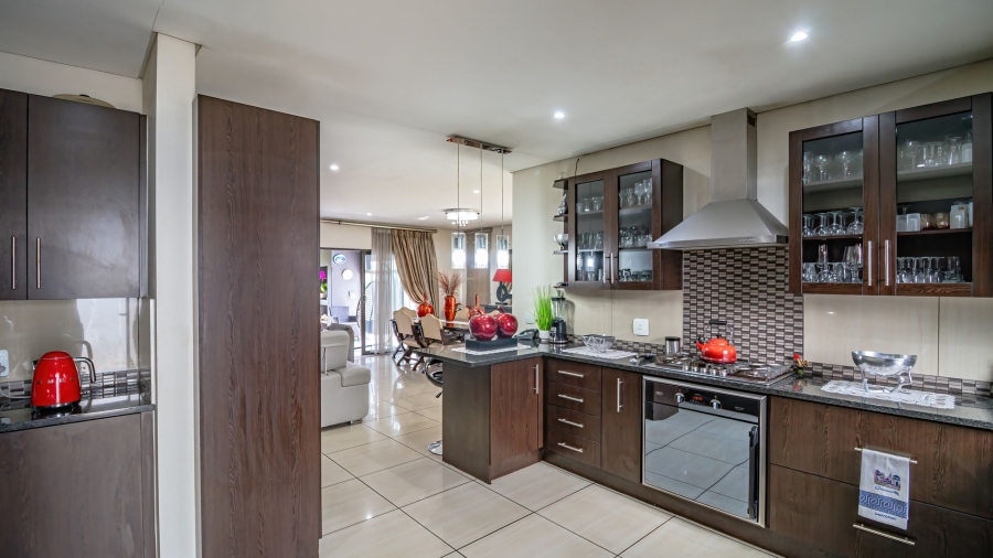 2 Bedroom Property for Sale in Noordwyk Gauteng