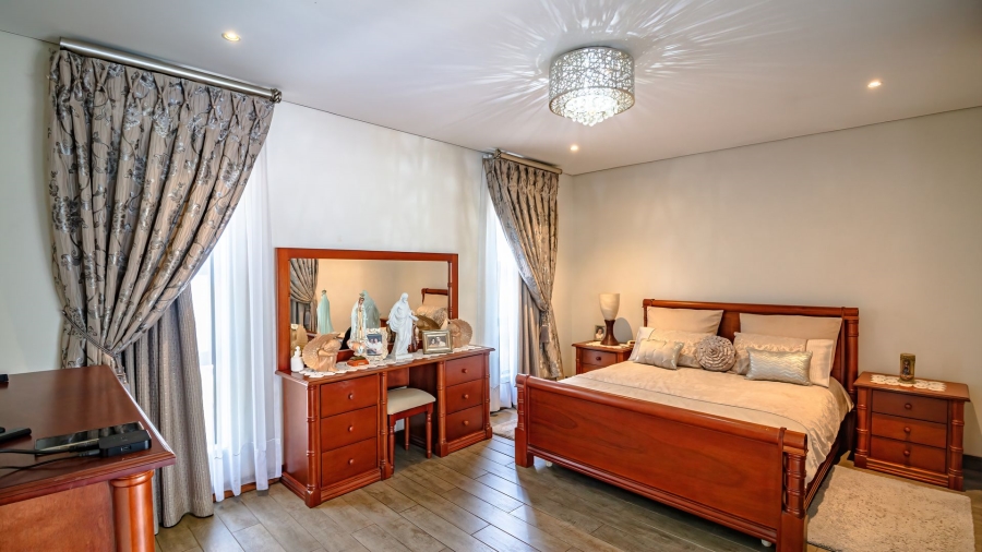 2 Bedroom Property for Sale in Noordwyk Gauteng