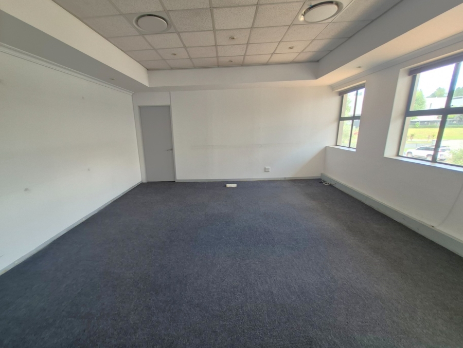 To Let Commercial Property for Rent in Hyde Park Gauteng