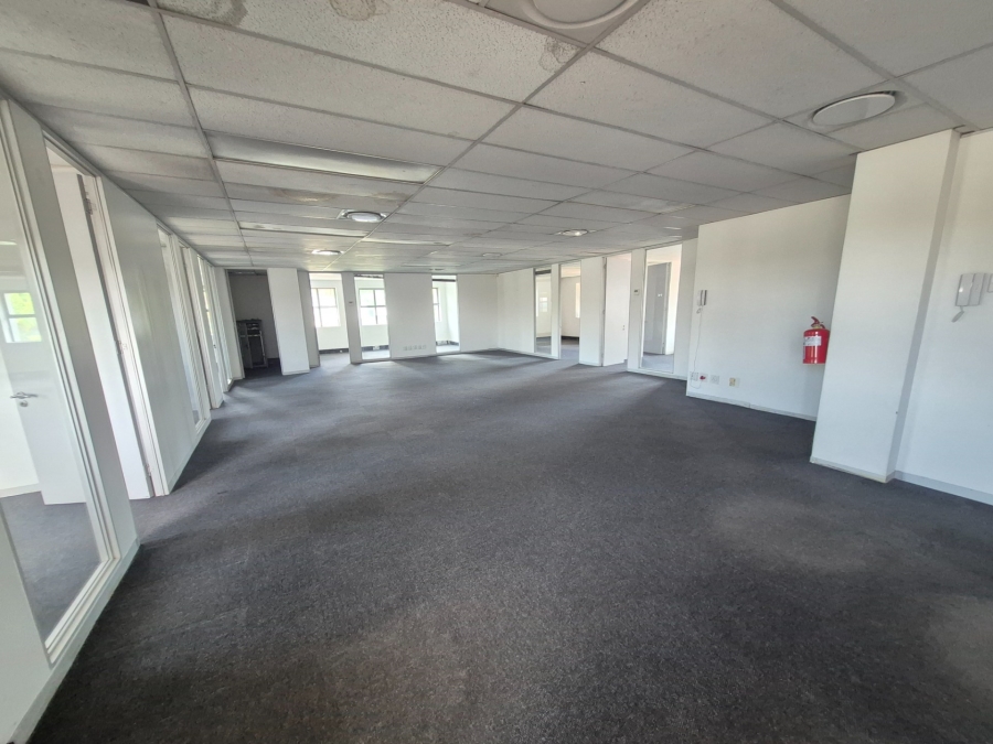 To Let Commercial Property for Rent in Hyde Park Gauteng