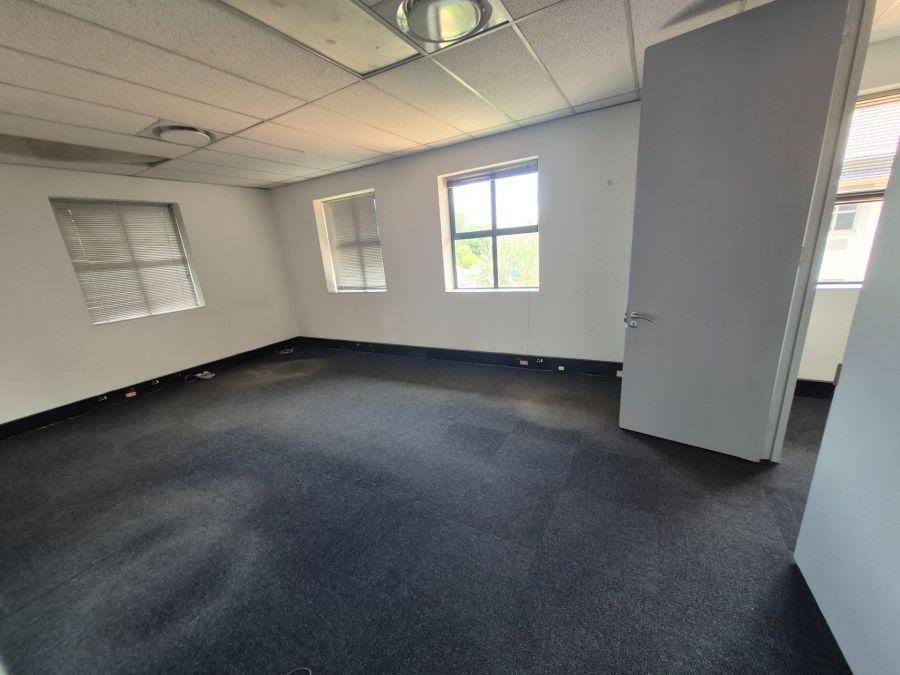 To Let Commercial Property for Rent in Hyde Park Gauteng