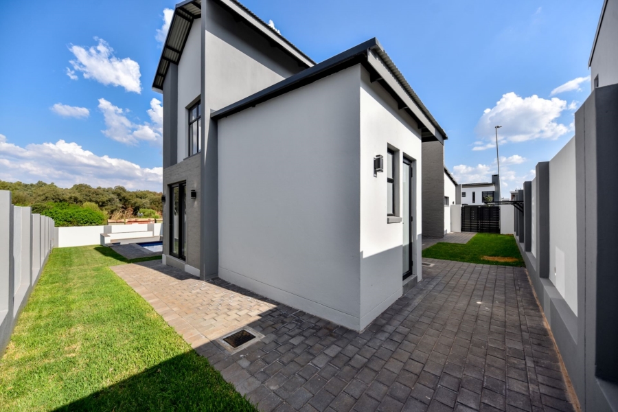 4 Bedroom Property for Sale in Fountainbrook Estate Gauteng