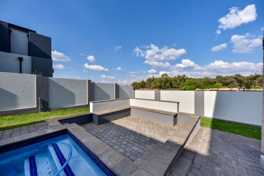 4 Bedroom Property for Sale in Fountainbrook Estate Gauteng