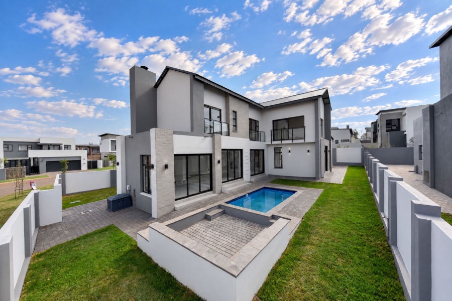 4 Bedroom Property for Sale in Fountainbrook Estate Gauteng