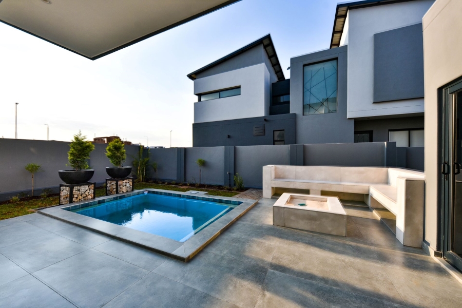 4 Bedroom Property for Sale in Fountainbrook Estate Gauteng