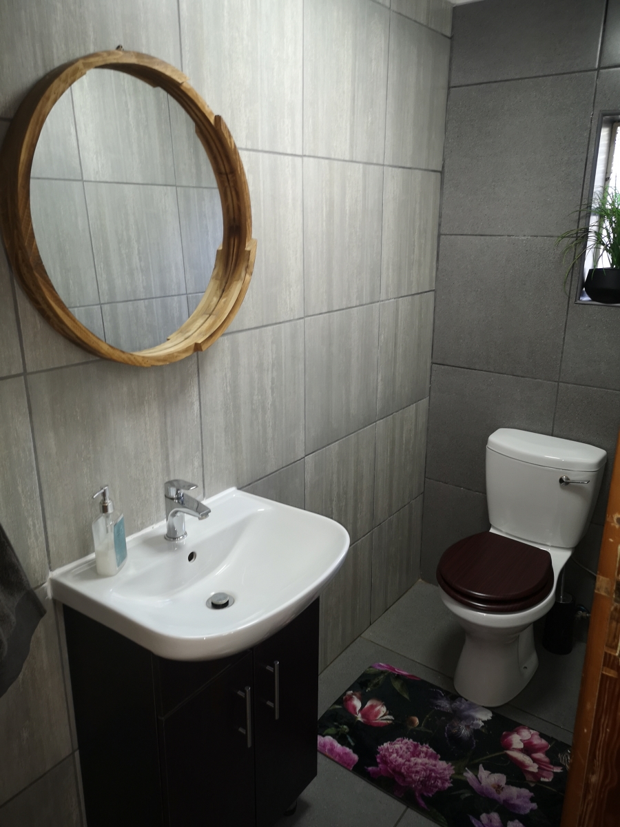4 Bedroom Property for Sale in Unitas Park Gauteng