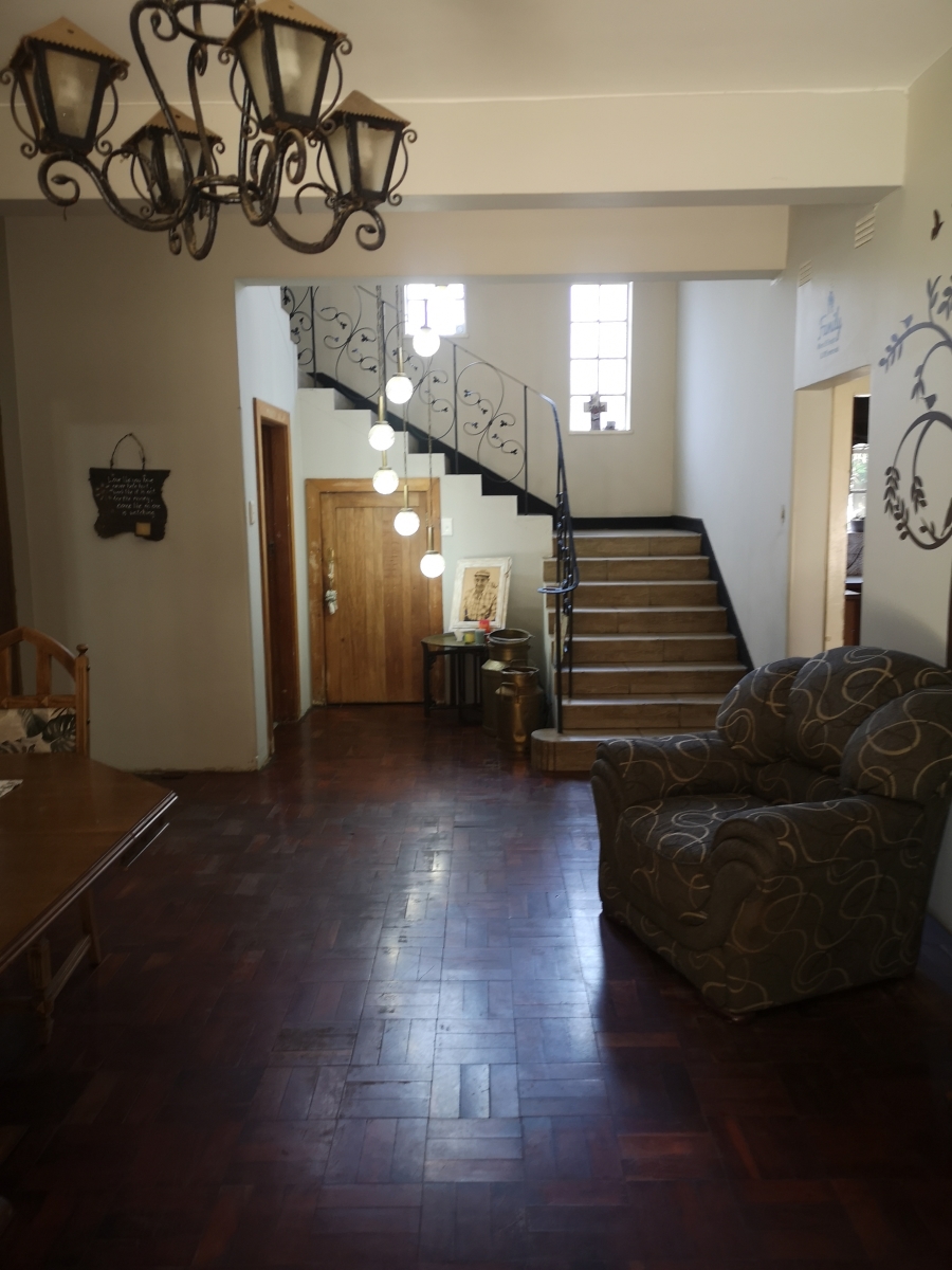 4 Bedroom Property for Sale in Unitas Park Gauteng