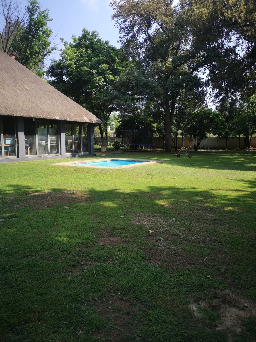 4 Bedroom Property for Sale in Unitas Park Gauteng
