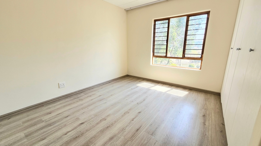 To Let 2 Bedroom Property for Rent in Fourways Gauteng