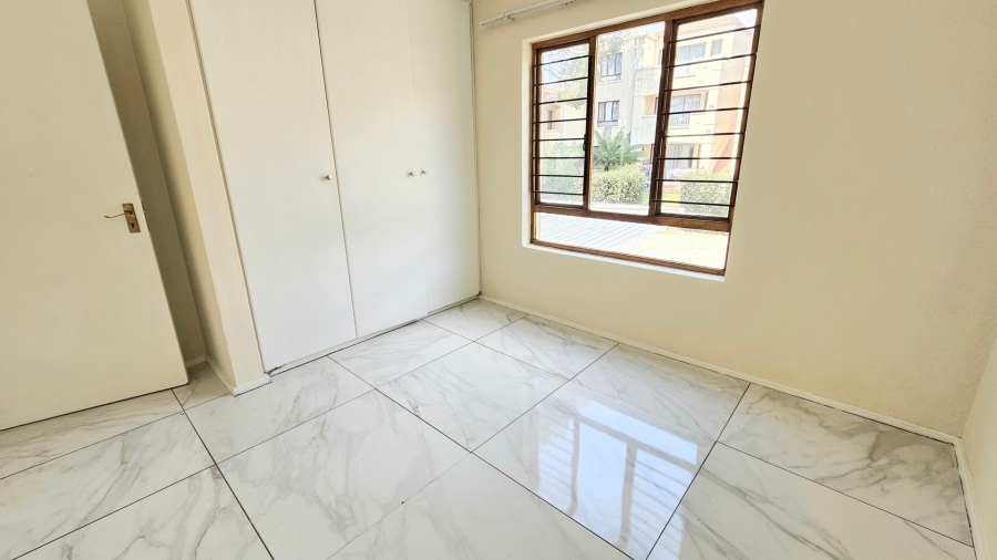 To Let 2 Bedroom Property for Rent in Fourways Gauteng