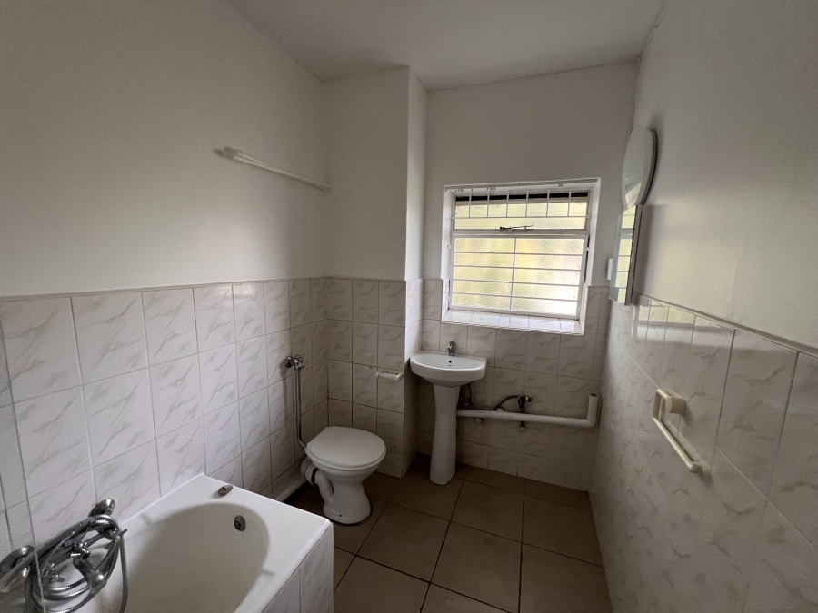 To Let 3 Bedroom Property for Rent in Orchards Gauteng