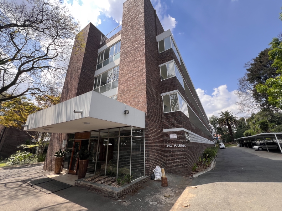 To Let 3 Bedroom Property for Rent in Orchards Gauteng