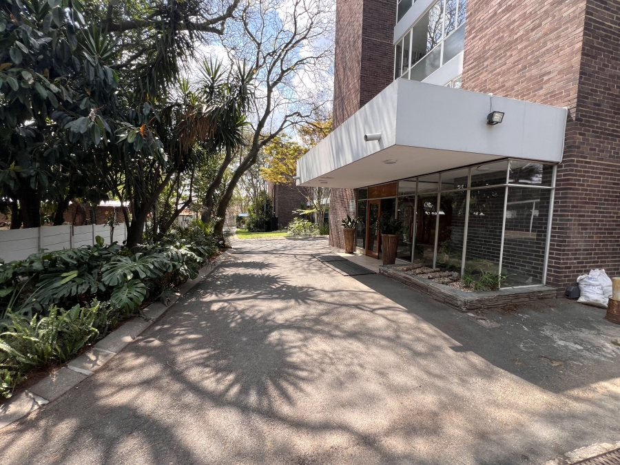 To Let 3 Bedroom Property for Rent in Orchards Gauteng