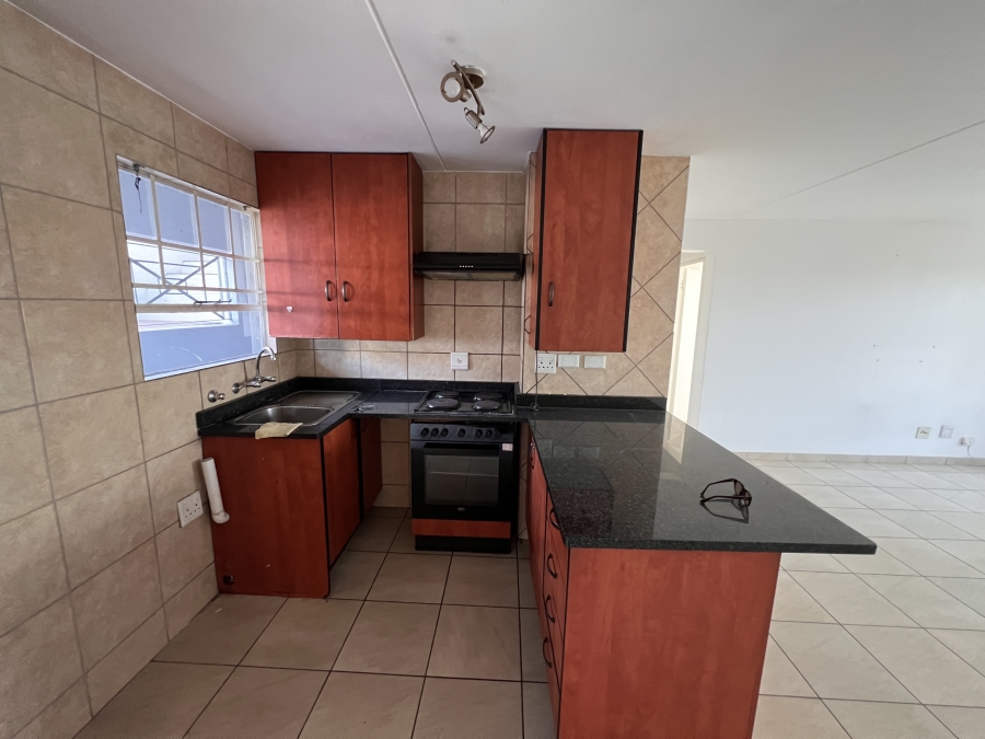 To Let 2 Bedroom Property for Rent in Paulshof Gauteng