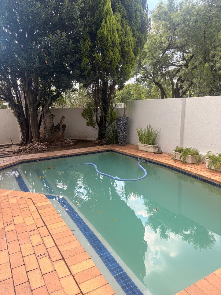 To Let 3 Bedroom Property for Rent in Sunninghill Gauteng