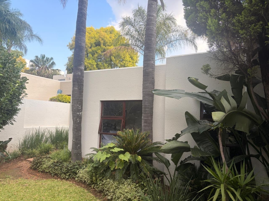 To Let 3 Bedroom Property for Rent in Sunninghill Gauteng