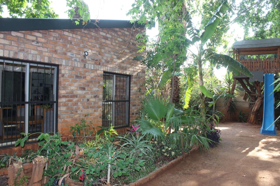 4 Bedroom Property for Sale in Mountain View Gauteng