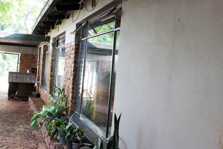 4 Bedroom Property for Sale in Mountain View Gauteng
