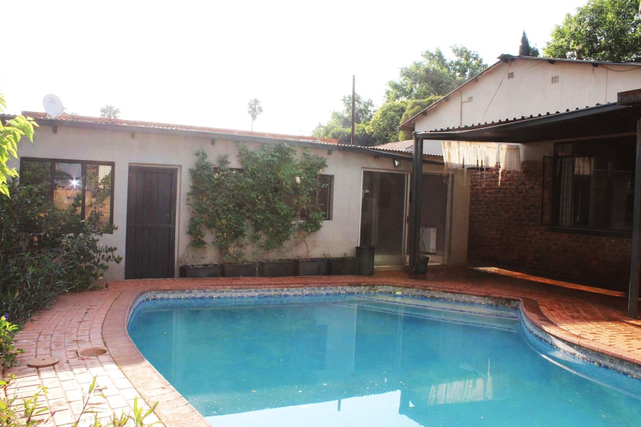 4 Bedroom Property for Sale in Mountain View Gauteng
