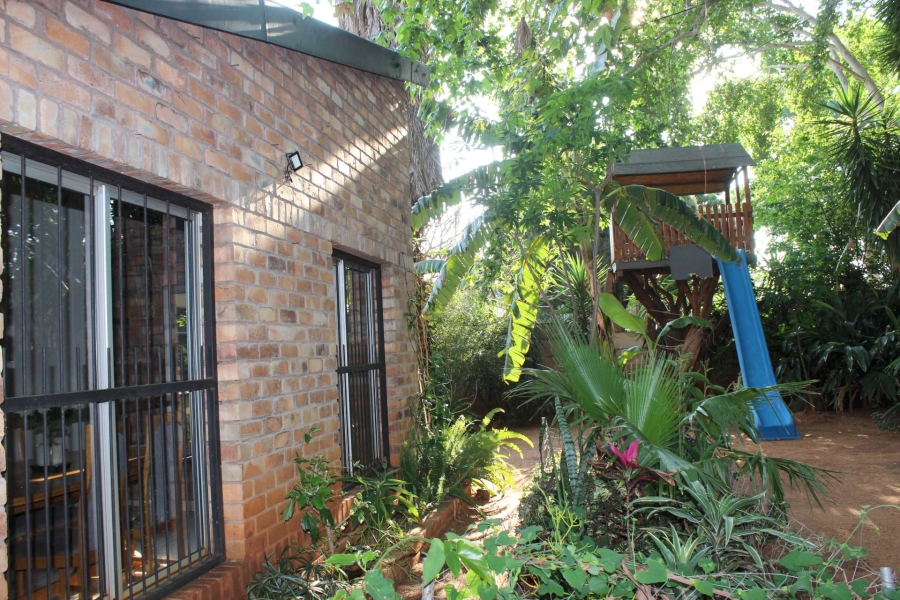 4 Bedroom Property for Sale in Mountain View Gauteng