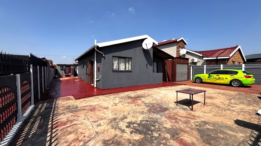 4 Bedroom Property for Sale in Delmore Park Gauteng