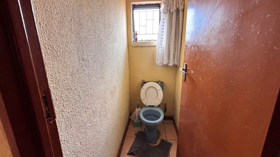 4 Bedroom Property for Sale in Delmore Park Gauteng
