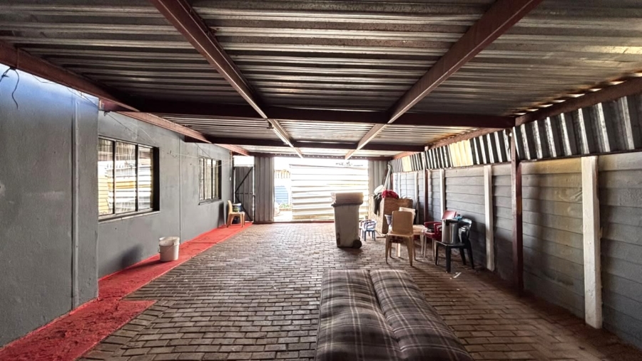 4 Bedroom Property for Sale in Delmore Park Gauteng