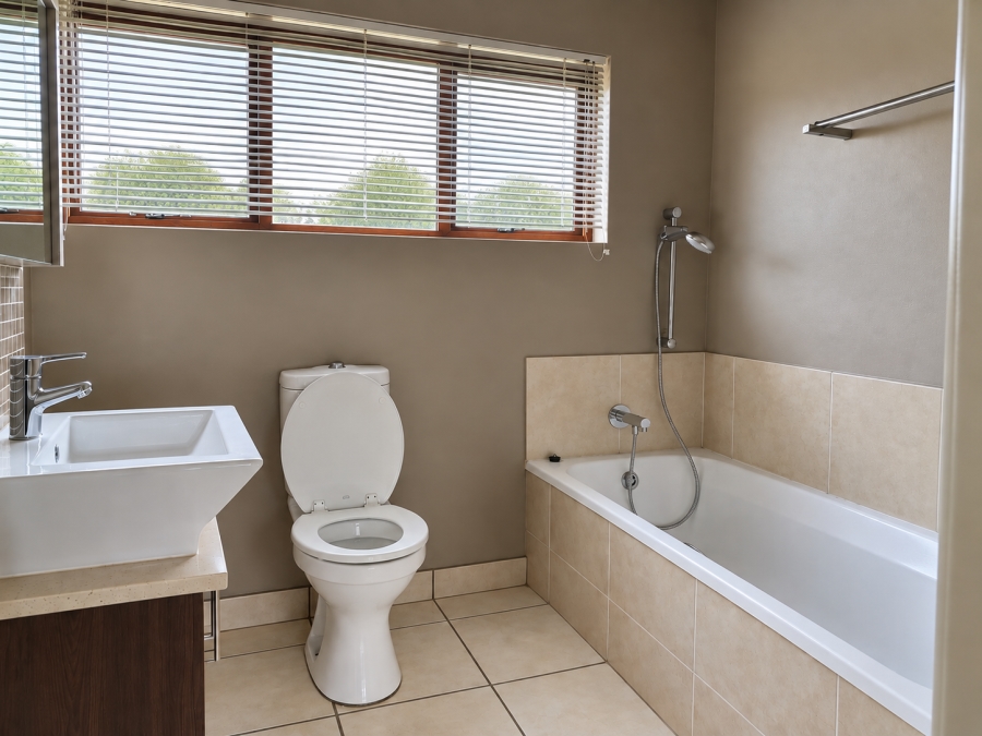 To Let 2 Bedroom Property for Rent in Fourways Gauteng