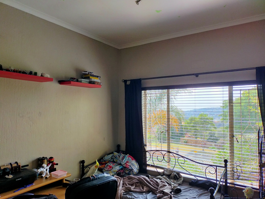 To Let 4 Bedroom Property for Rent in Roodekrans Gauteng