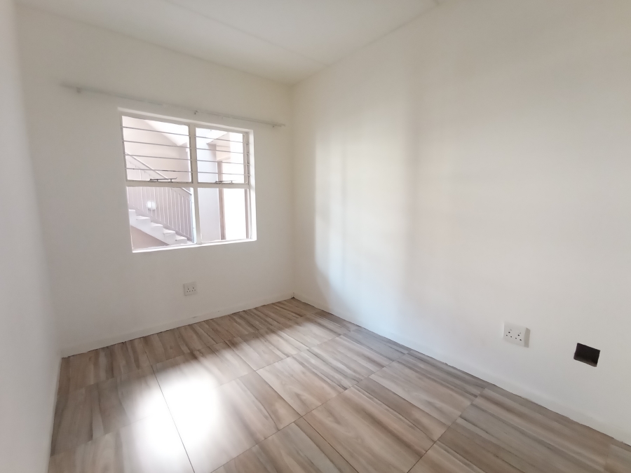 To Let 2 Bedroom Property for Rent in North Riding Gauteng