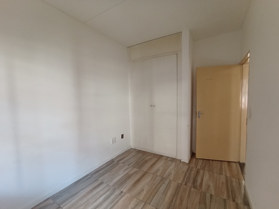 To Let 2 Bedroom Property for Rent in North Riding Gauteng