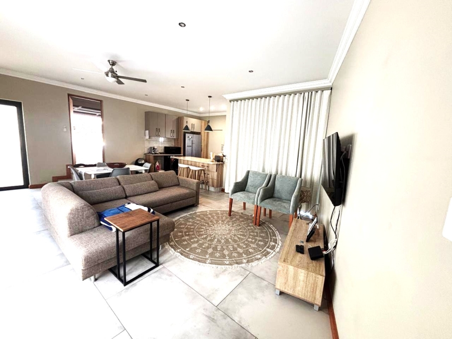 To Let 2 Bedroom Property for Rent in Silver Lakes Golf Estate Gauteng