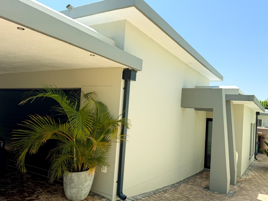 To Let 2 Bedroom Property for Rent in Silver Lakes Golf Estate Gauteng
