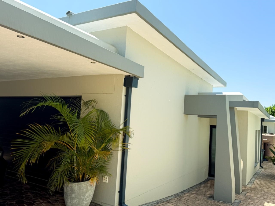 To Let 2 Bedroom Property for Rent in Silver Lakes Golf Estate Gauteng