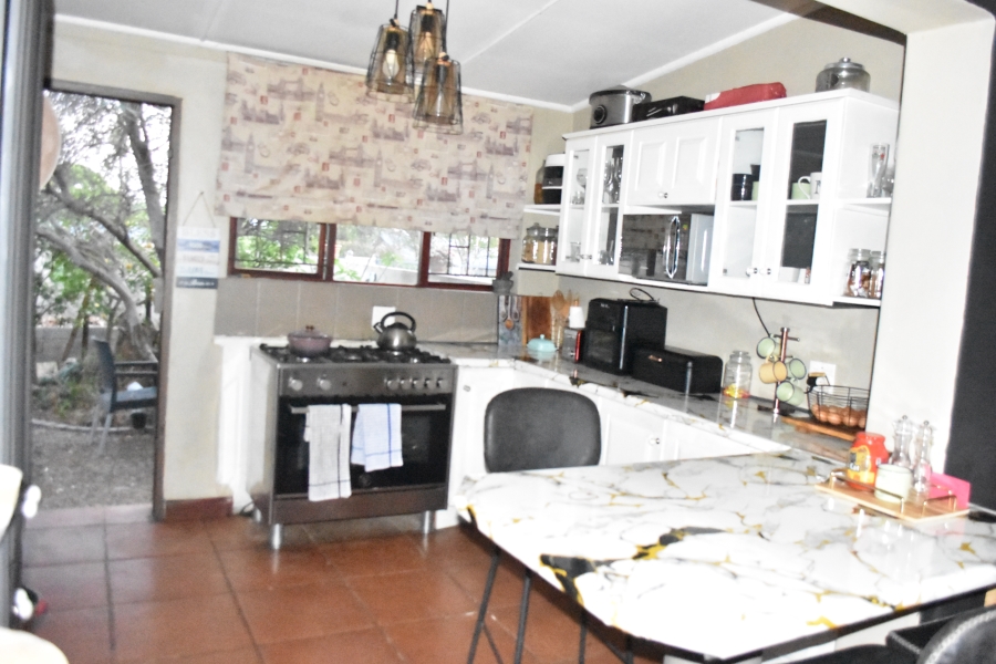 3 Bedroom Property for Sale in Waverley Gauteng