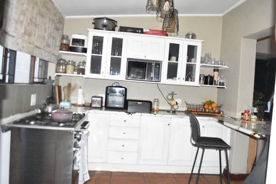 3 Bedroom Property for Sale in Waverley Gauteng