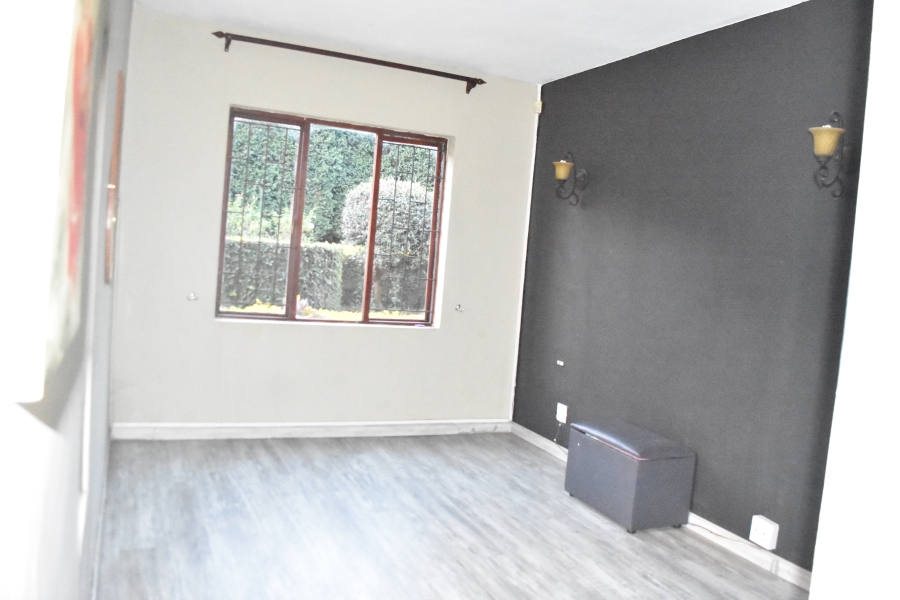 3 Bedroom Property for Sale in Waverley Gauteng