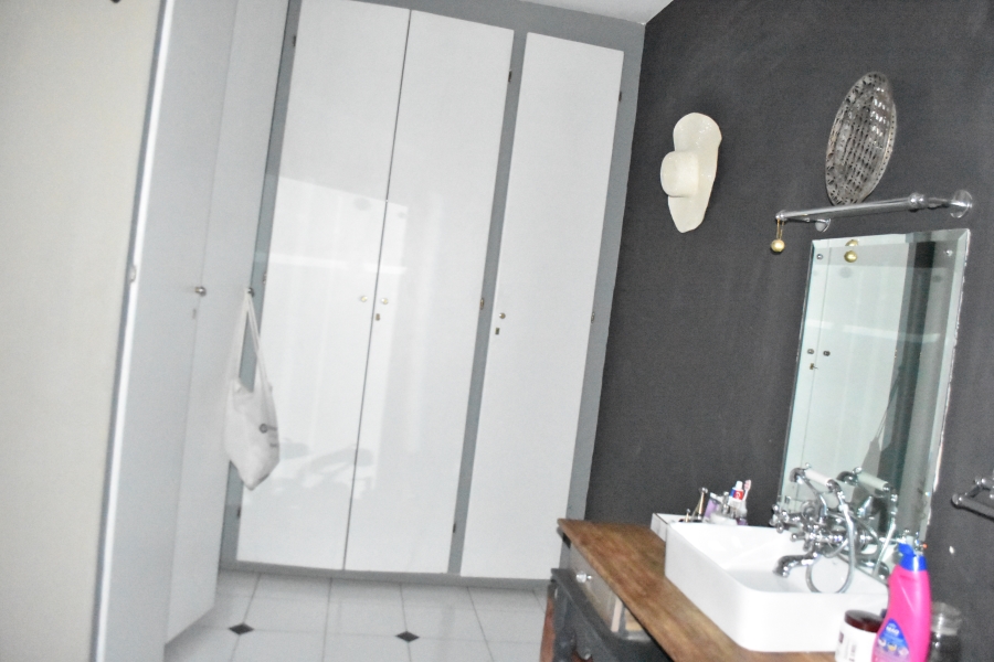 3 Bedroom Property for Sale in Waverley Gauteng