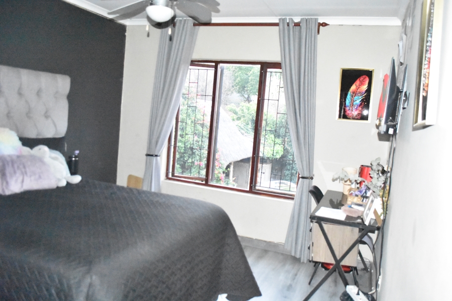 3 Bedroom Property for Sale in Waverley Gauteng