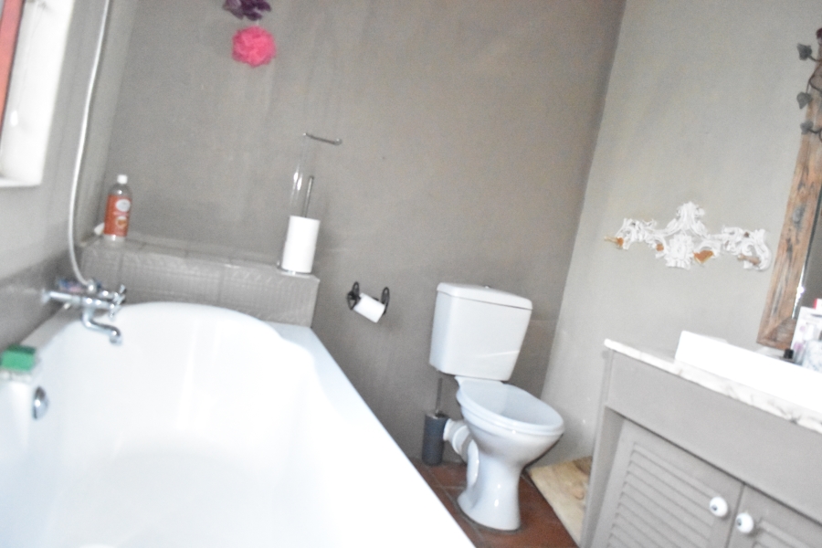 3 Bedroom Property for Sale in Waverley Gauteng