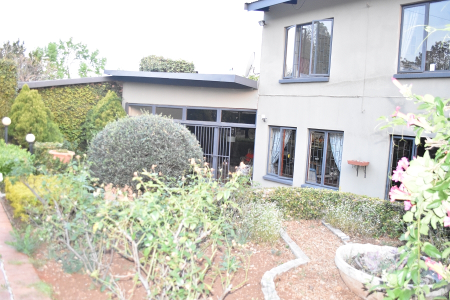 3 Bedroom Property for Sale in Waverley Gauteng