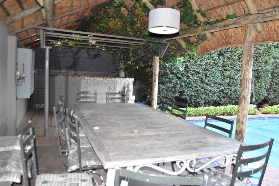 3 Bedroom Property for Sale in Waverley Gauteng