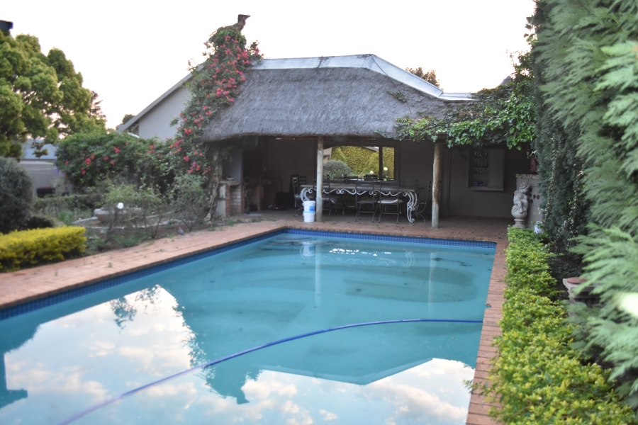 3 Bedroom Property for Sale in Waverley Gauteng