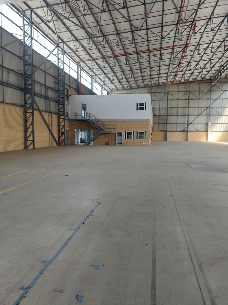 To Let Commercial Property for Rent in Gosforth Park Gauteng