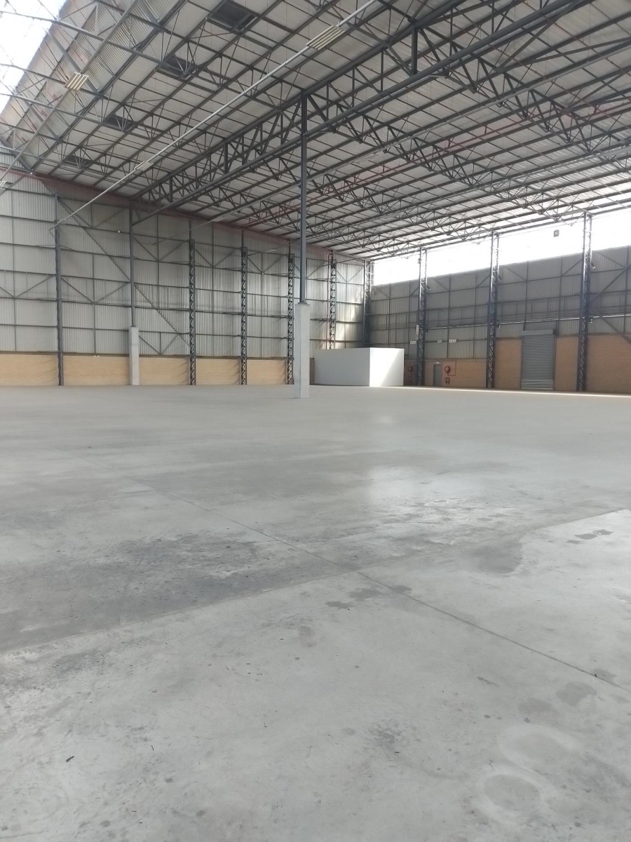 To Let Commercial Property for Rent in Gosforth Park Gauteng