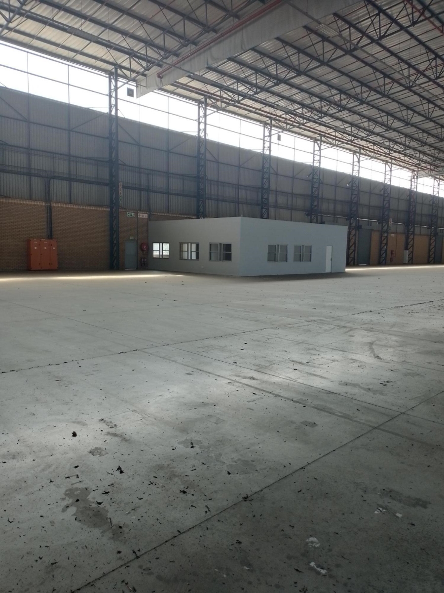 To Let Commercial Property for Rent in Gosforth Park Gauteng